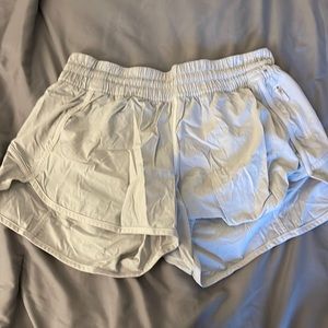 Lululemon Tracker Short - White - Size 10